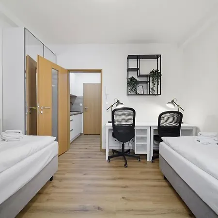 1 Near The Main Train Station Appartement